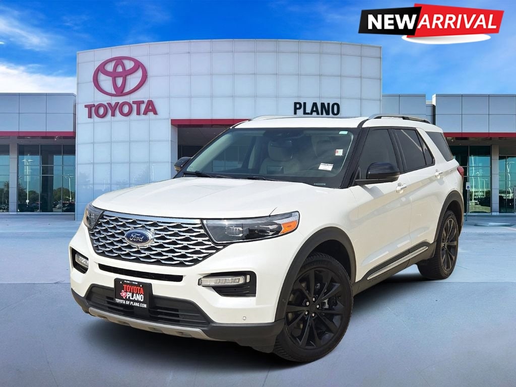 2022 Ford Explorer Platinum 4WD's photo