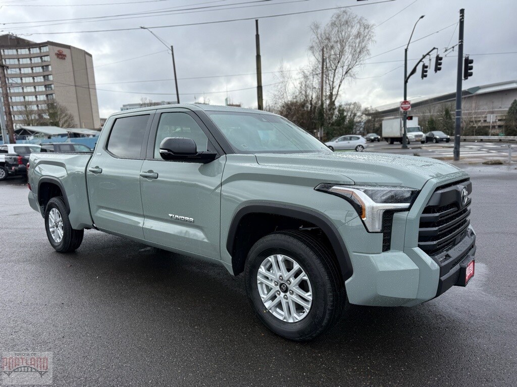 New 2026 Toyota Tundra SR5 SR5 CREWMAX 6.5