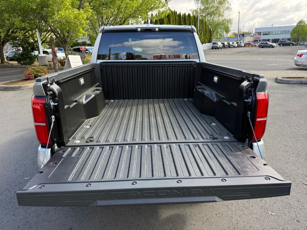 2026 Toyota Tacoma TRD Off Road - Photo 8