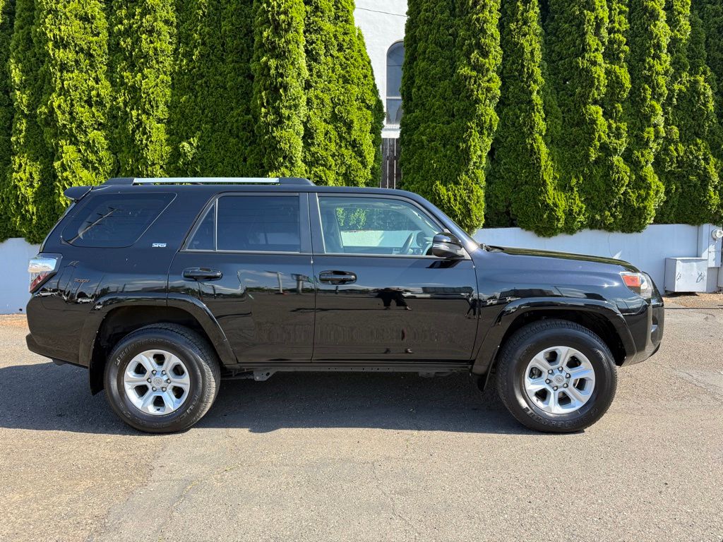 2023 Toyota 4Runner SR5 Premium - Photo 10