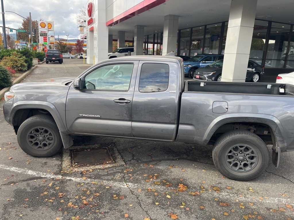 Used 2022 Toyota Tacoma SR5 Truck