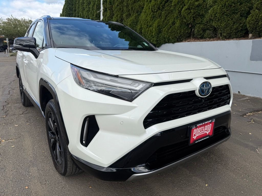 Used 2022 Toyota RAV4 Hybrid XSE SUV