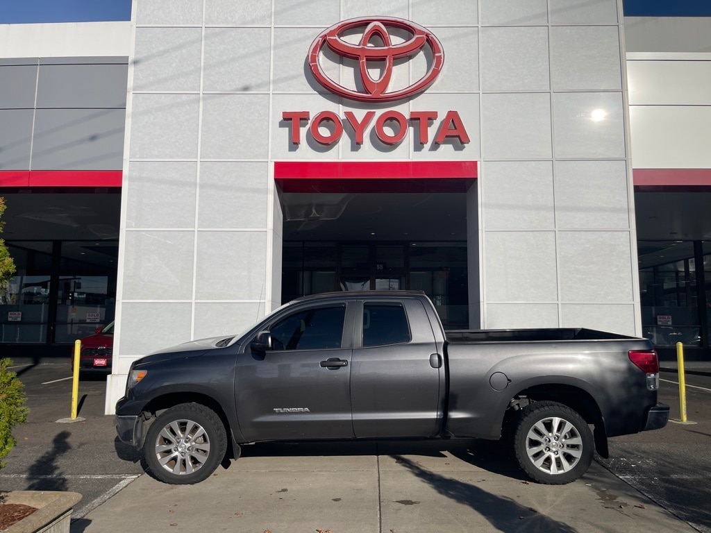 2013 Toyota Tundra Tundra Grade
