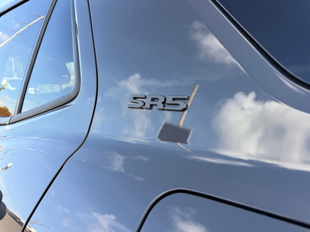 New 2025 Toyota 4Runner SR5 4WD SR5