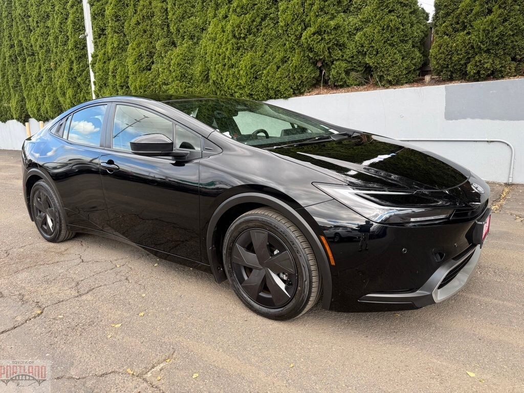 Used 2024 Toyota Prius Prime SE Hatchback