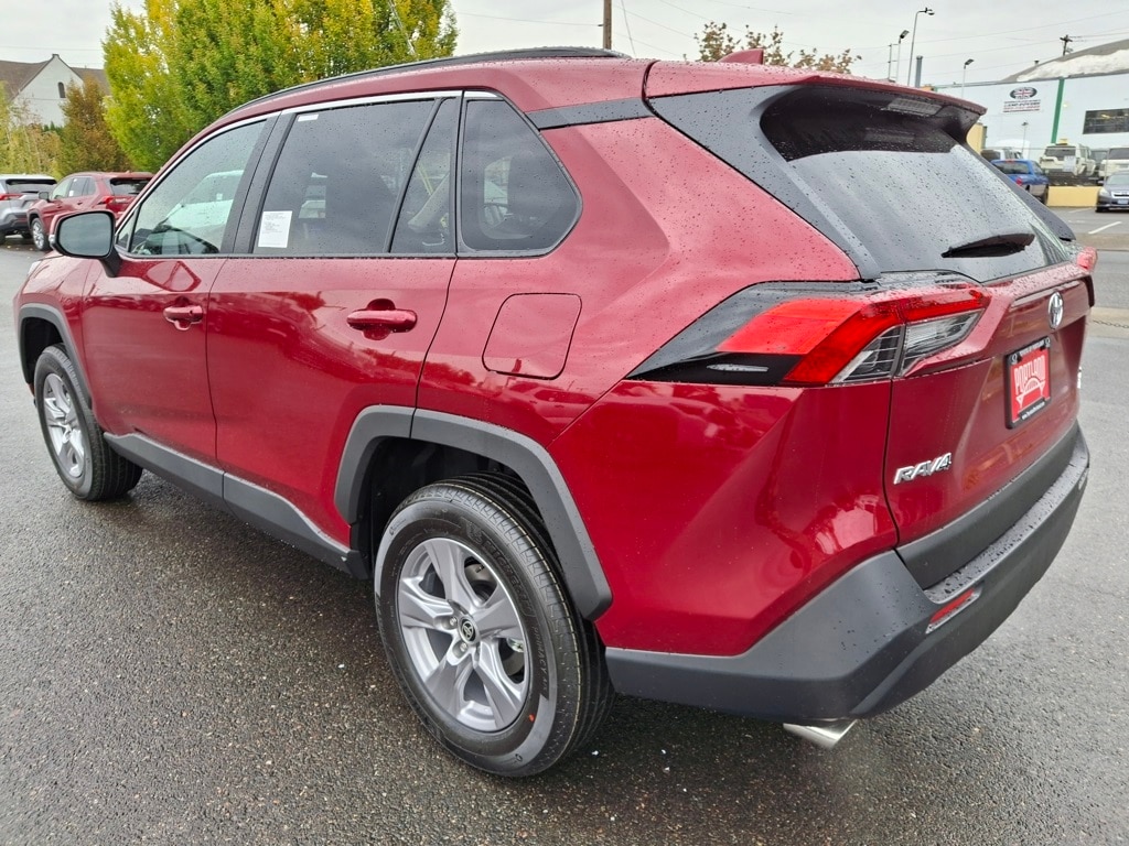 New 2025 Toyota RAV4 XLE XLE AWD SUV
