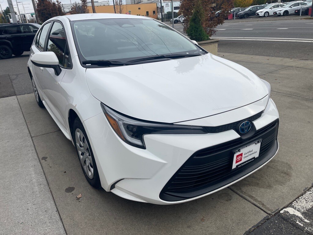 Certified 2025 Toyota Corolla Hybrid LE Sedan