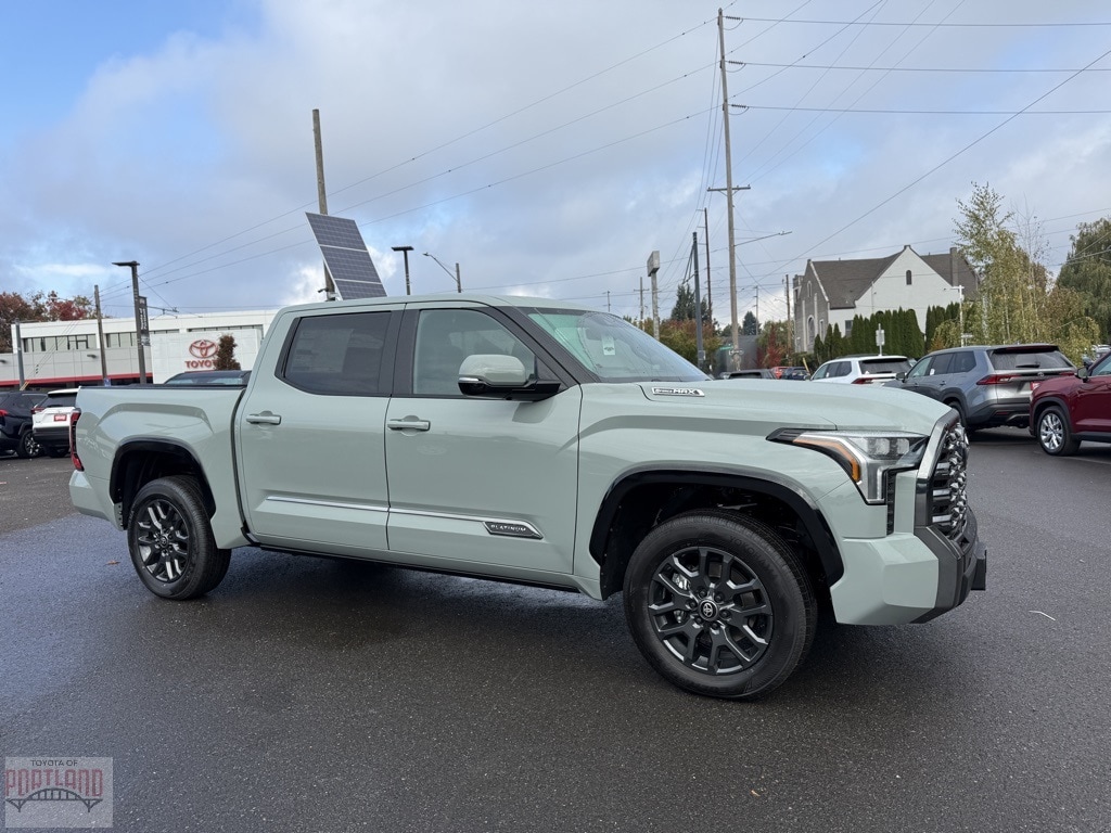 2026 Toyota Tundra Platinum's photo
