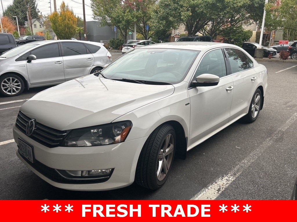 Used 2015 Volkswagen Passat 1.8T S Sedan