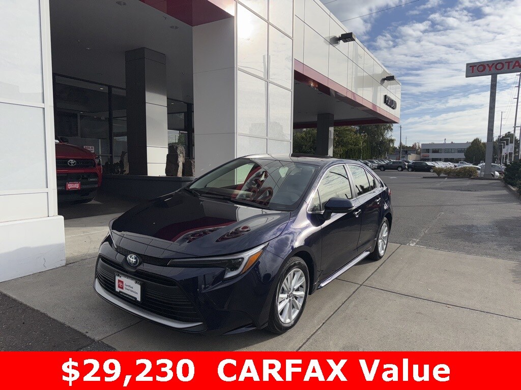 2024 Toyota Corolla Hybrid XLE photo 2