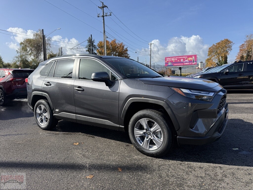 New 2025 Toyota RAV4 Hybrid XLE XLE AWD SUV