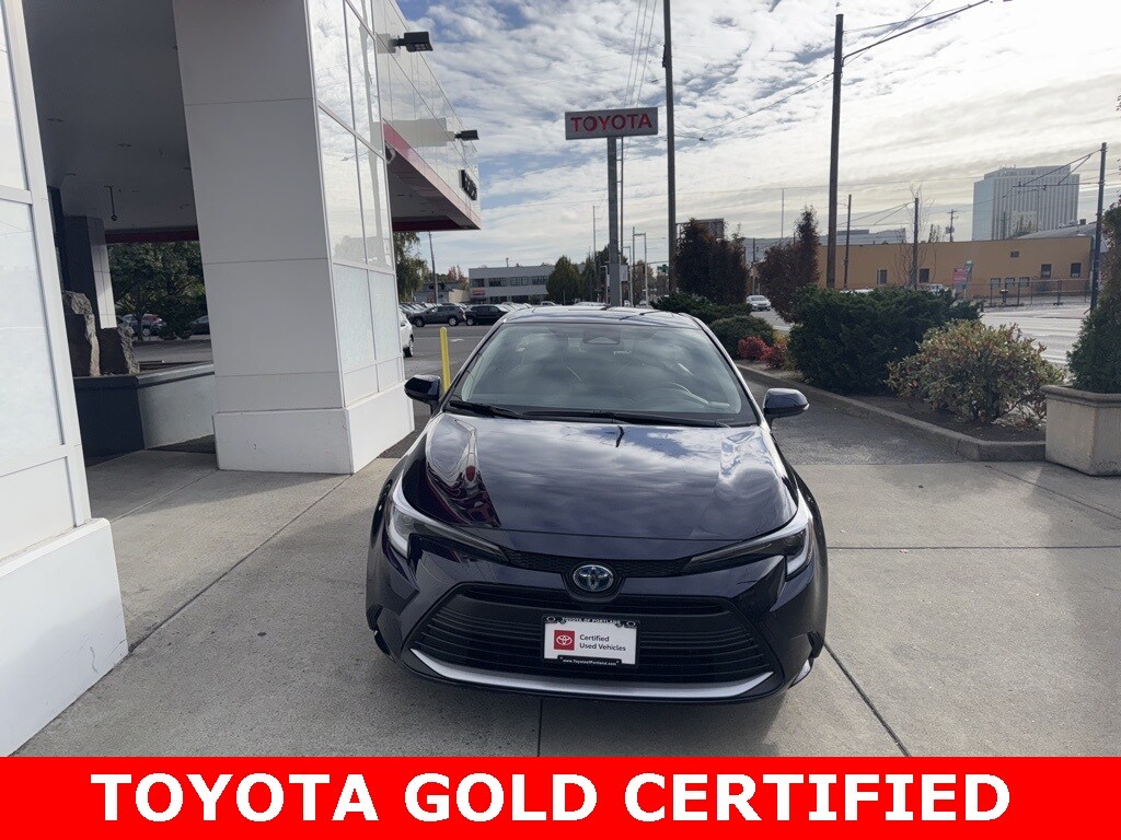 2024 Toyota Corolla Hybrid XLE photo 3