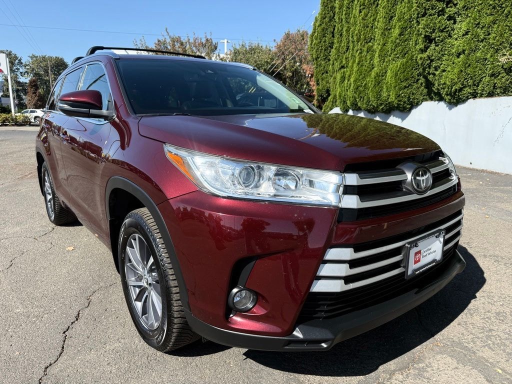 Certified 2017 Toyota Highlander XLE SUV