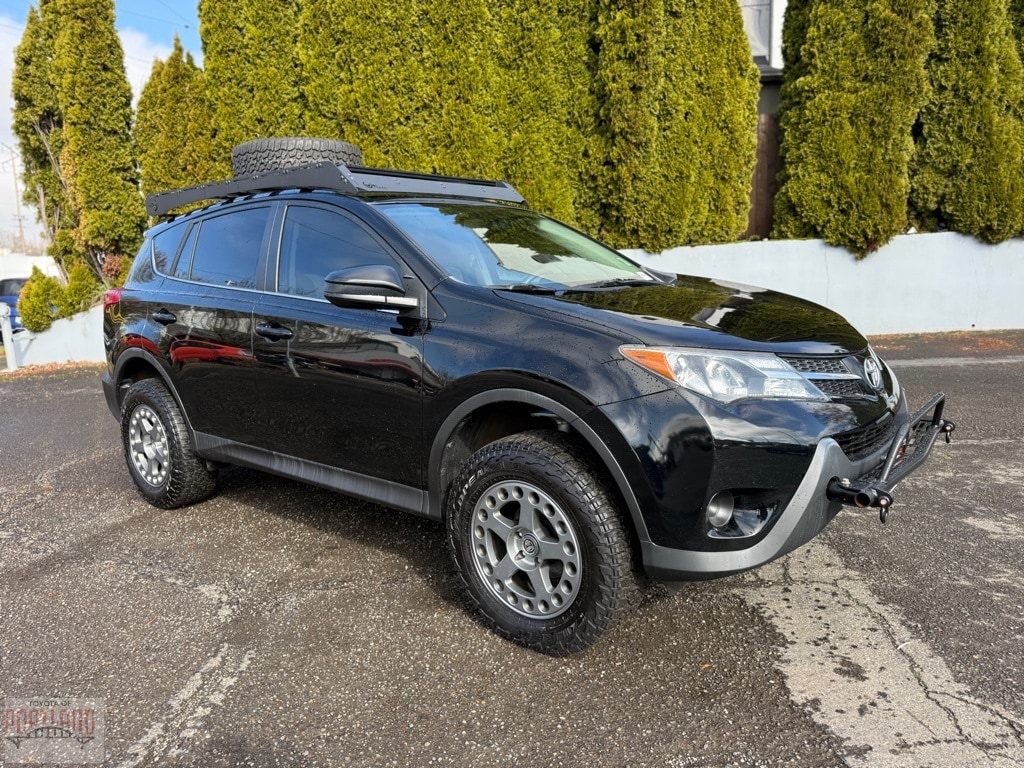 2014 Toyota RAV4 LE