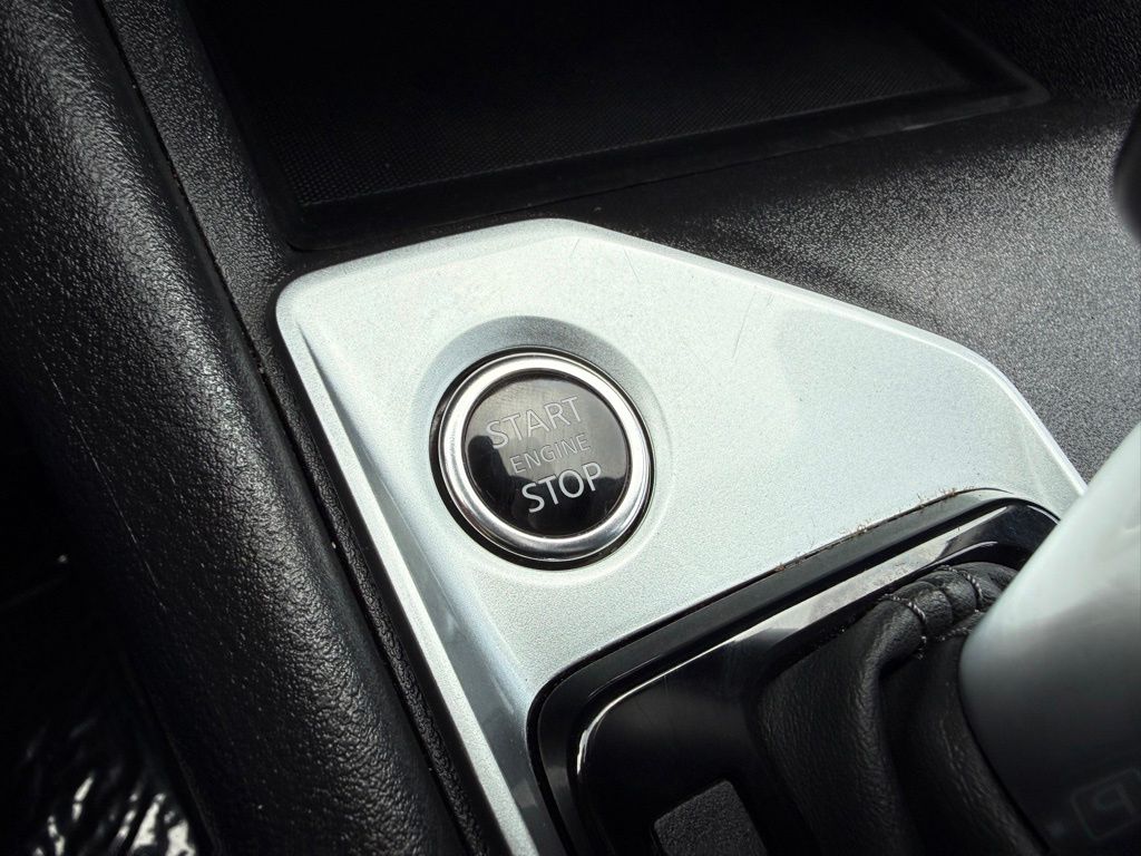 2025 Nissan Altima SV - Photo 21