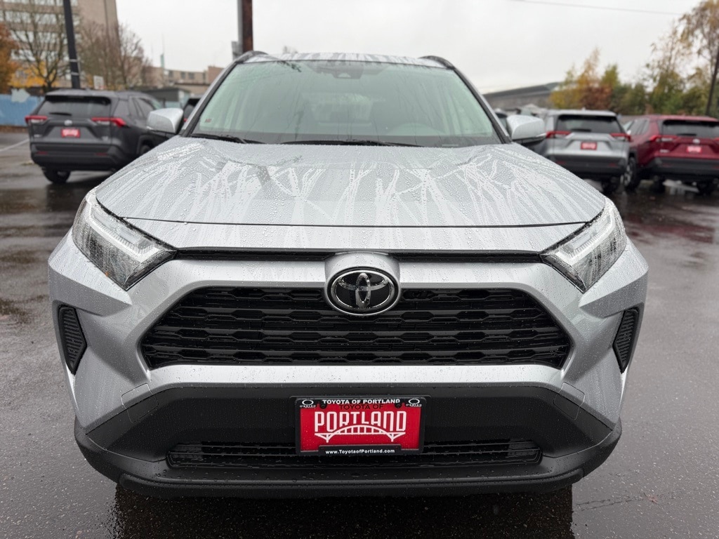 New 2025 Toyota RAV4 XLE XLE AWD SUV