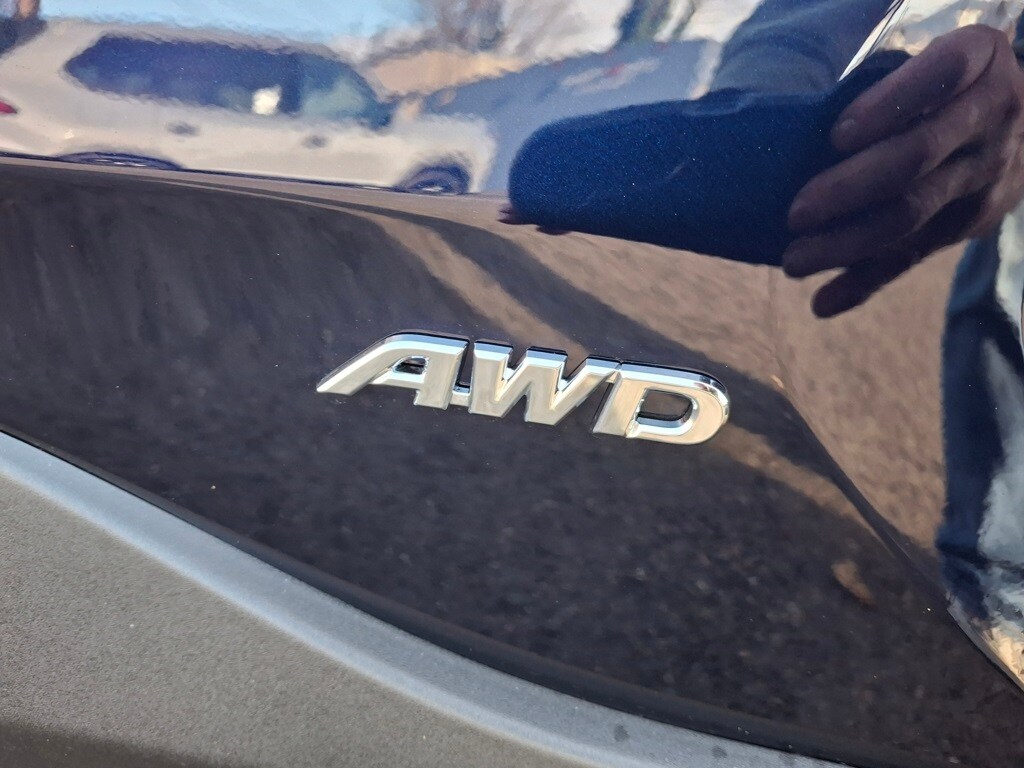 New 2025 Toyota RAV4 Hybrid XLE XLE AWD SUV