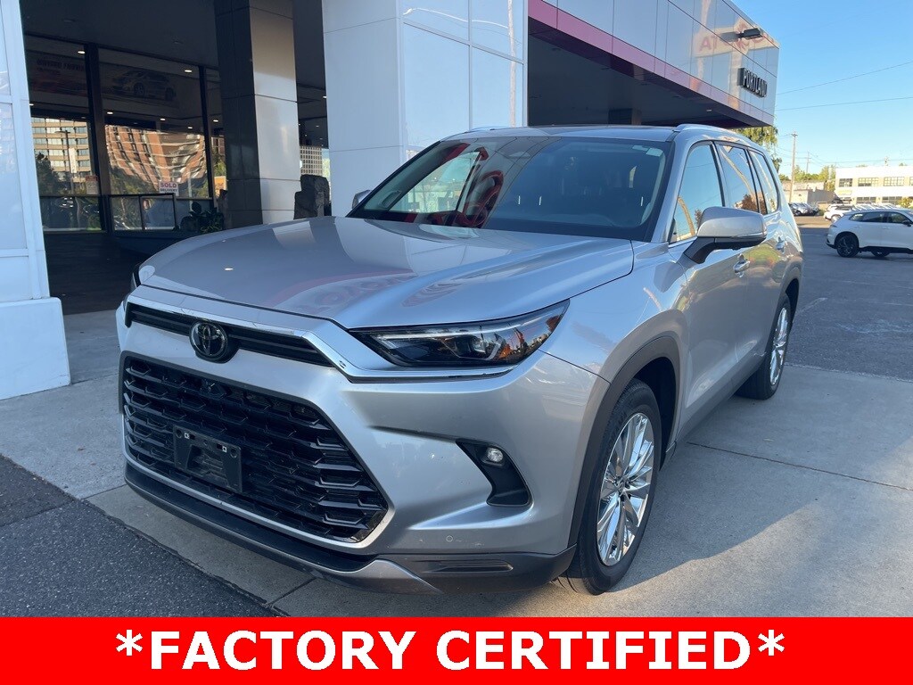 2024 Toyota Grand Highlander Platinum photo 2