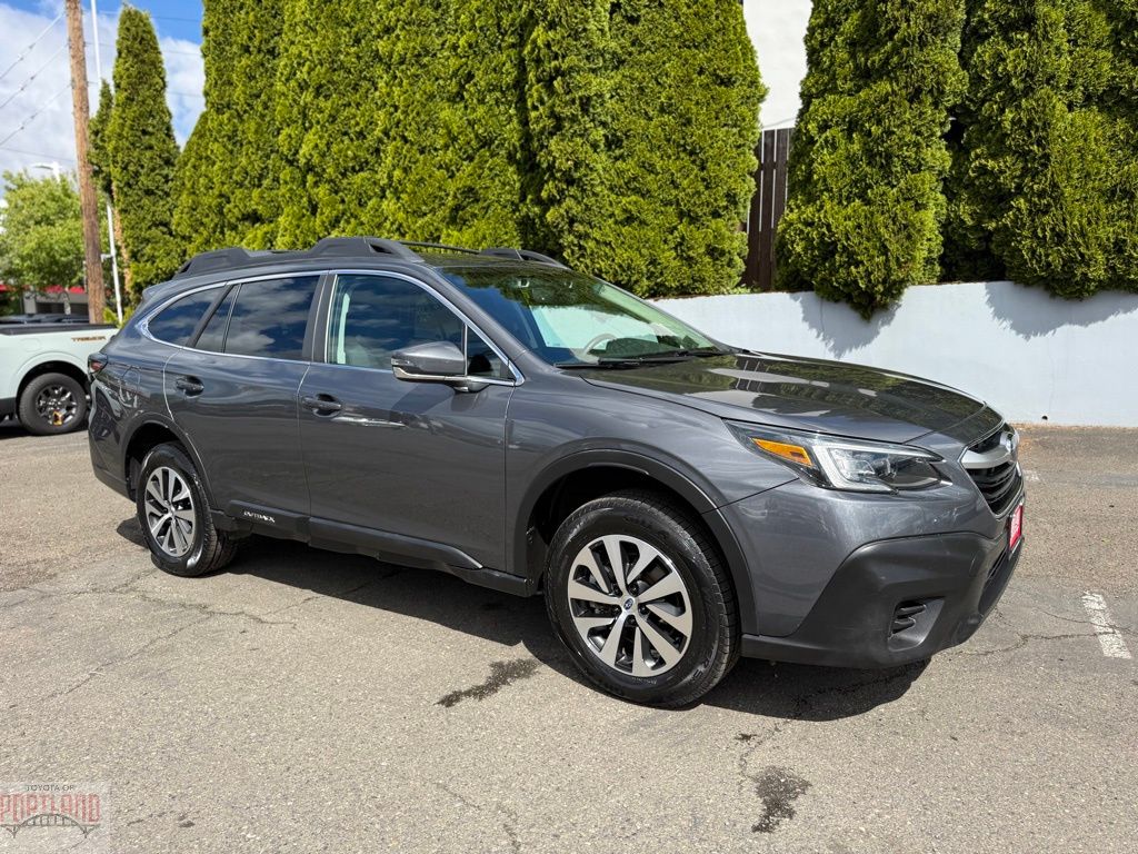 2020 Subaru Outback Premium's photo