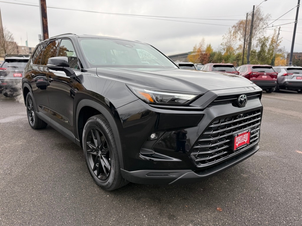 New 2026 Toyota Grand Highlander Hybrid Nightshade NIGHTSHADE HYBRID