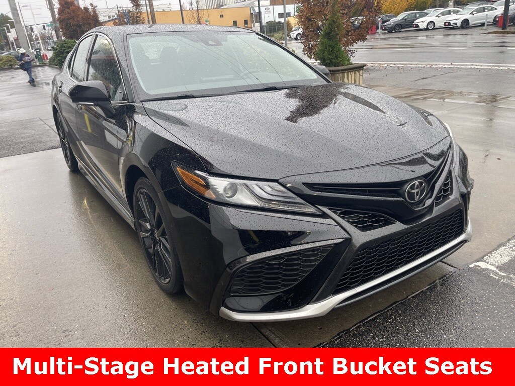 2023 Toyota Camry XSE photo 3