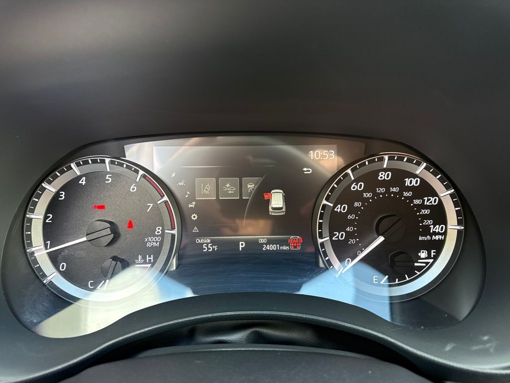 2025 Toyota Highlander LE - Photo 35