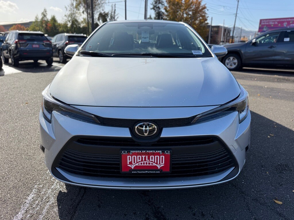 New 2026 Toyota Corolla Hybrid XLE XLE SEDAN