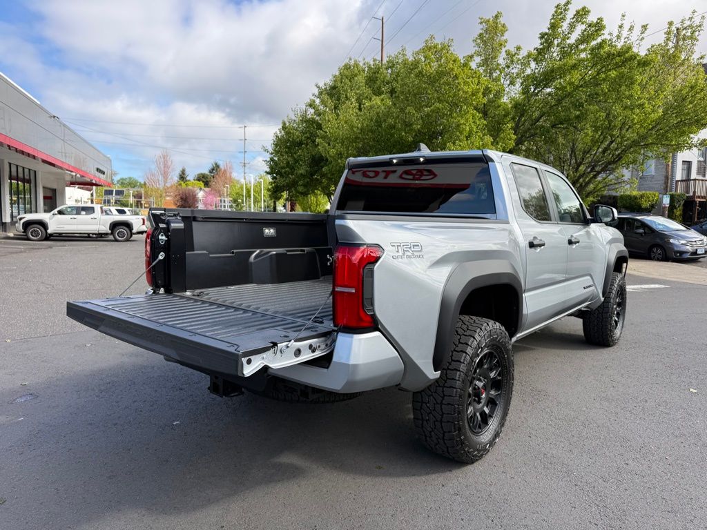 2026 Toyota Tacoma TRD Off Road - Photo 9