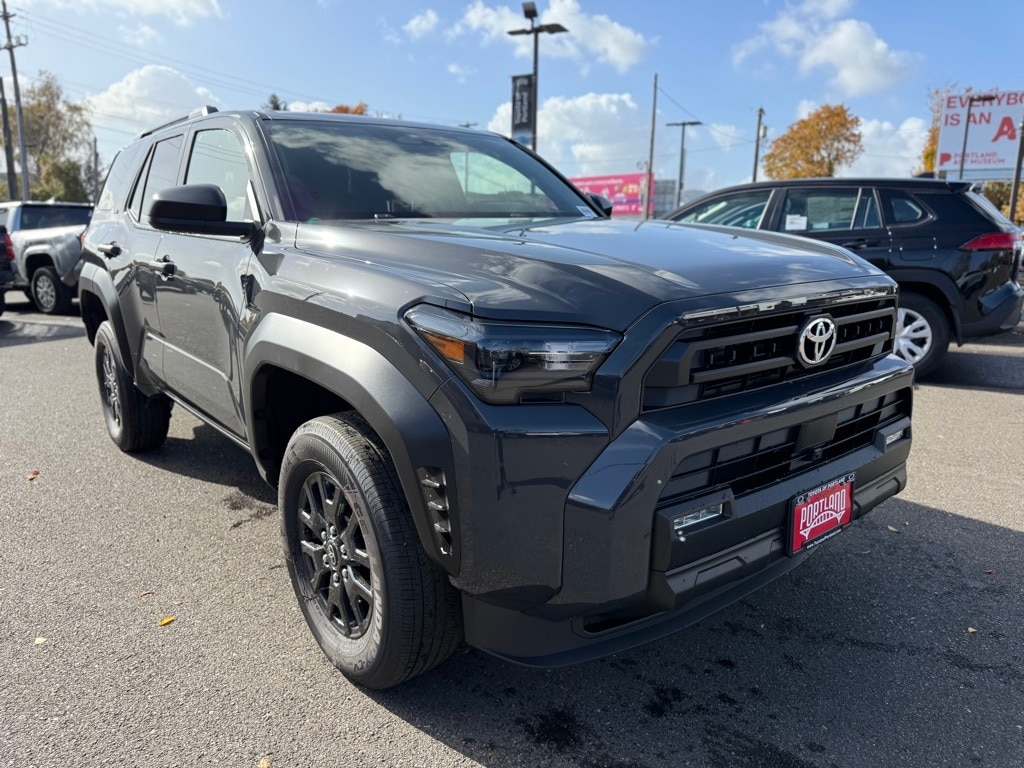 New 2025 Toyota 4Runner SR5 4WD SR5
