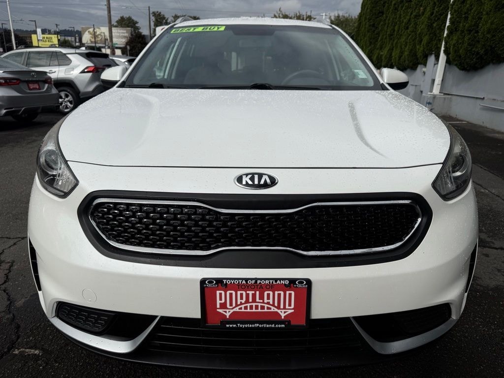 Used 2017 Kia Niro LX SUV