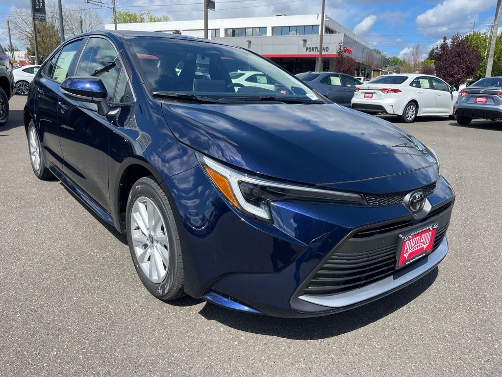 New 2026 Toyota Corolla Hybrid XLE XLE SEDAN