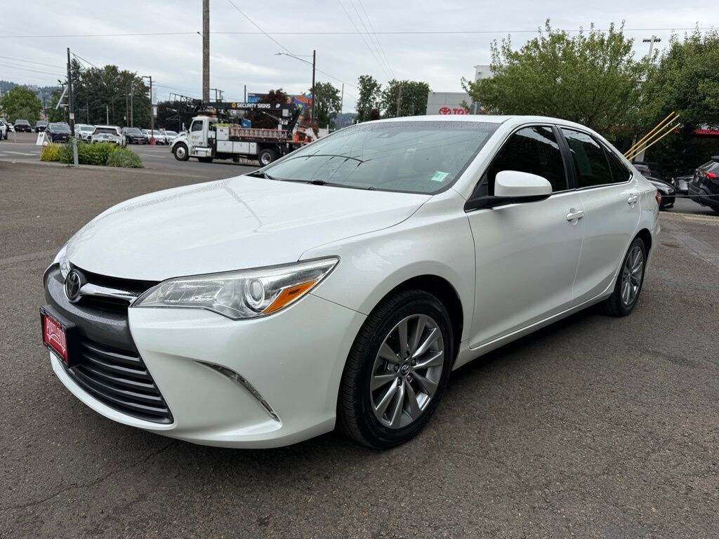 Used 2017 Toyota Camry XLE Sedan