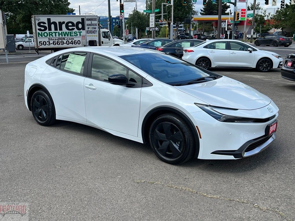 New 2026 Toyota Prius Plug-in Hybrid SE PLUG-IN HYBRID