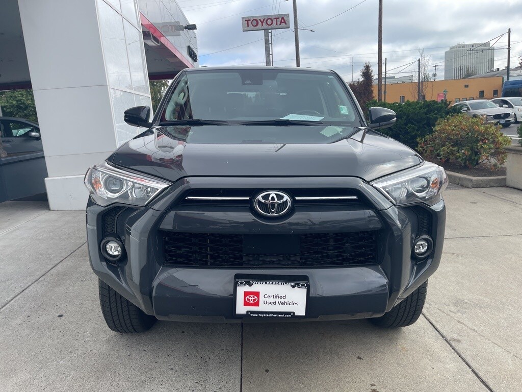 2024 Toyota 4Runner SR5 Premium photo 4