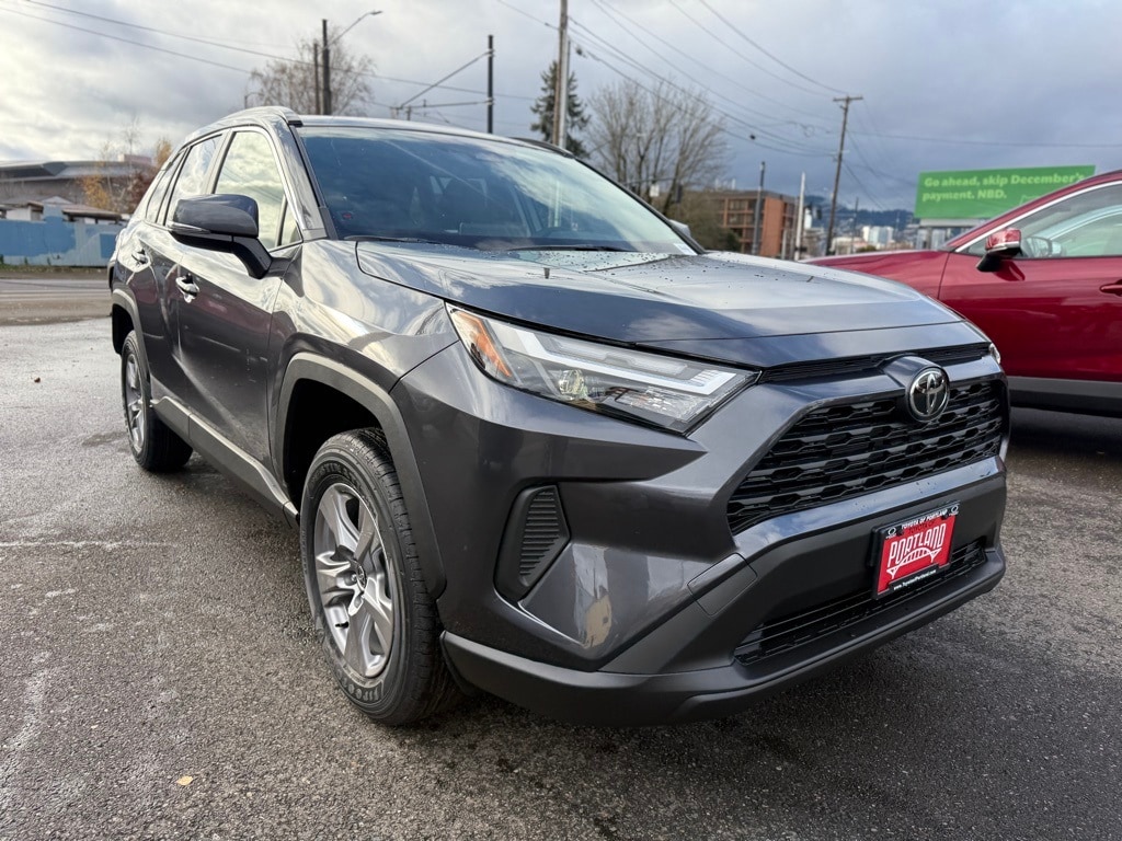 New 2025 Toyota RAV4 XLE XLE AWD SUV