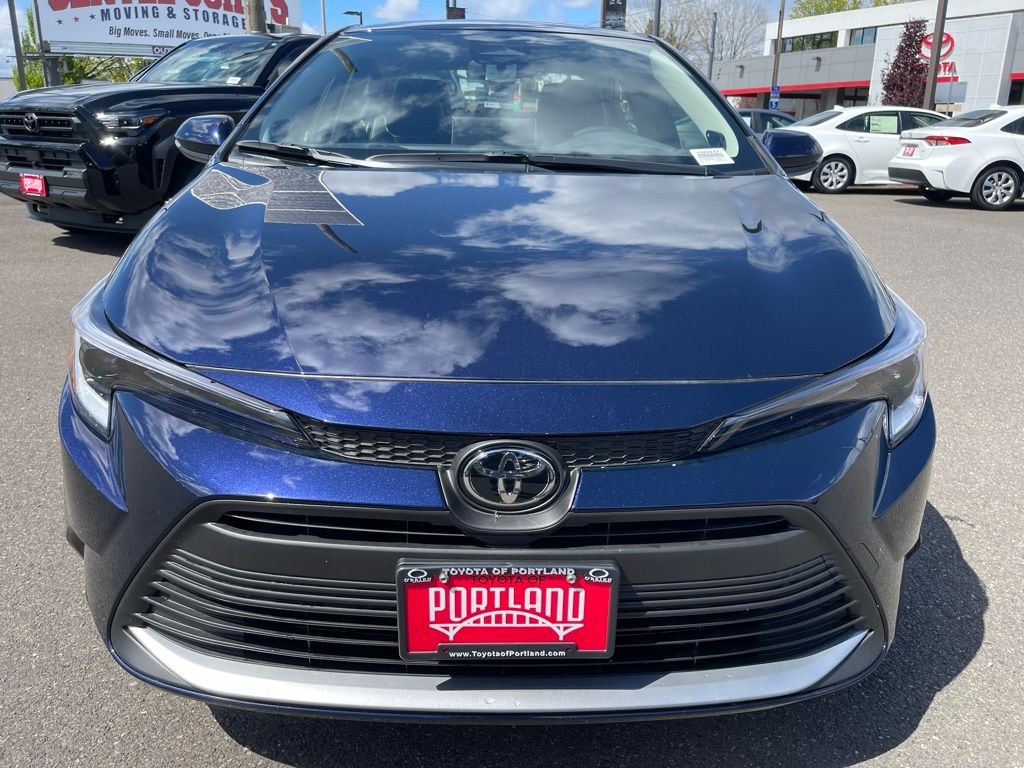 New 2026 Toyota Corolla Hybrid XLE XLE SEDAN