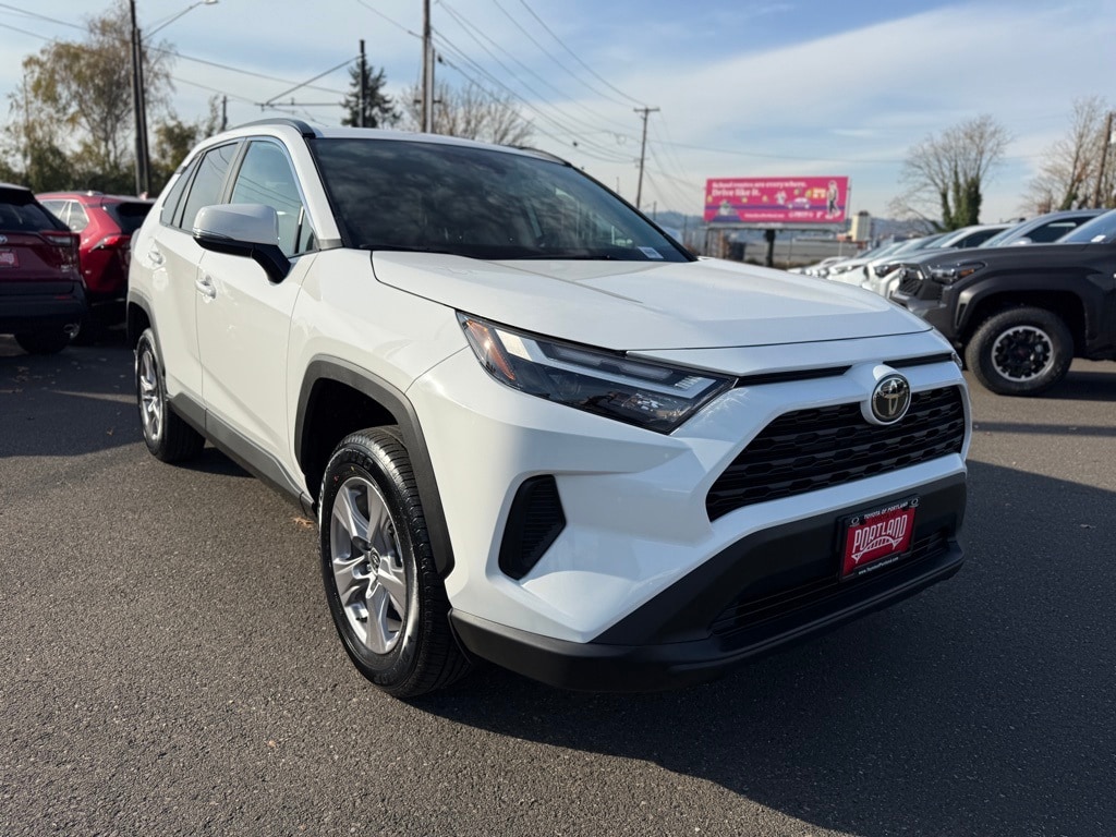 New 2025 Toyota RAV4 XLE XLE AWD SUV
