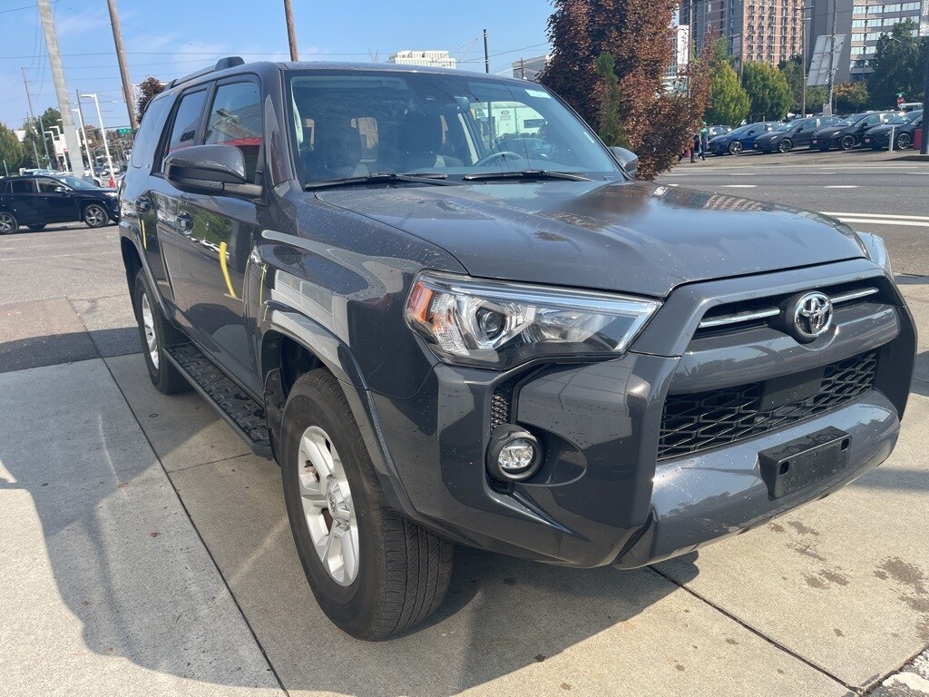 2024 Toyota 4Runner SR5 photo 4
