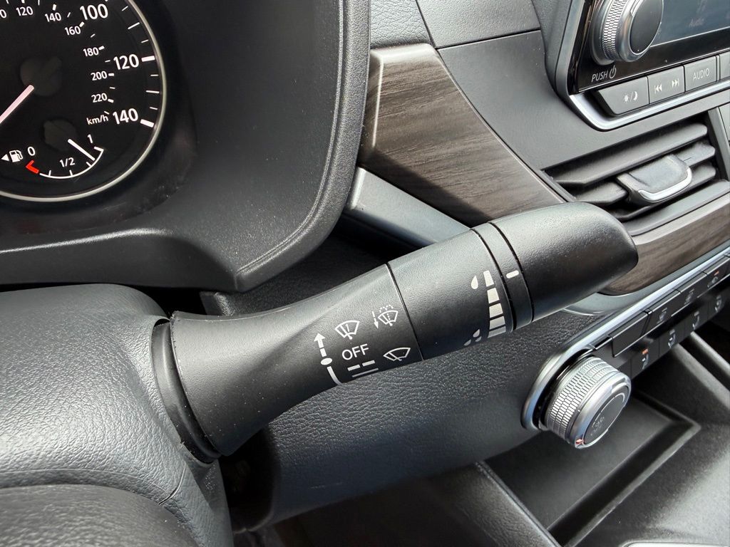 2025 Nissan Altima SV - Photo 26