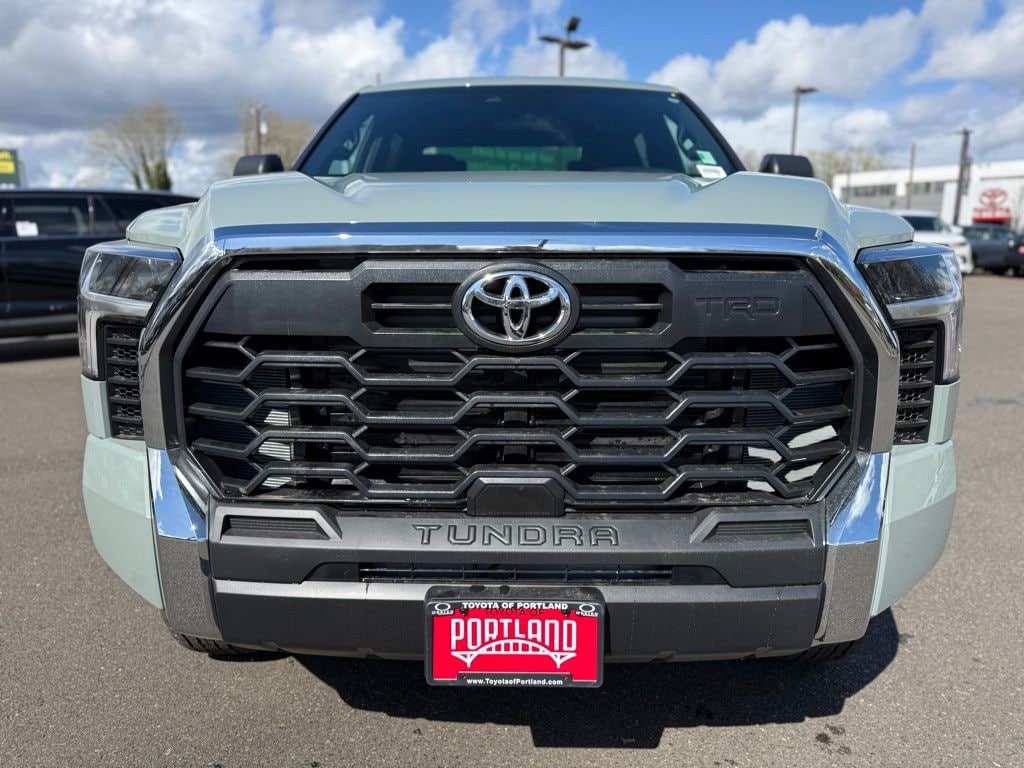 New 2026 Toyota Tundra SR5 SR5 CREWMAX 5.5