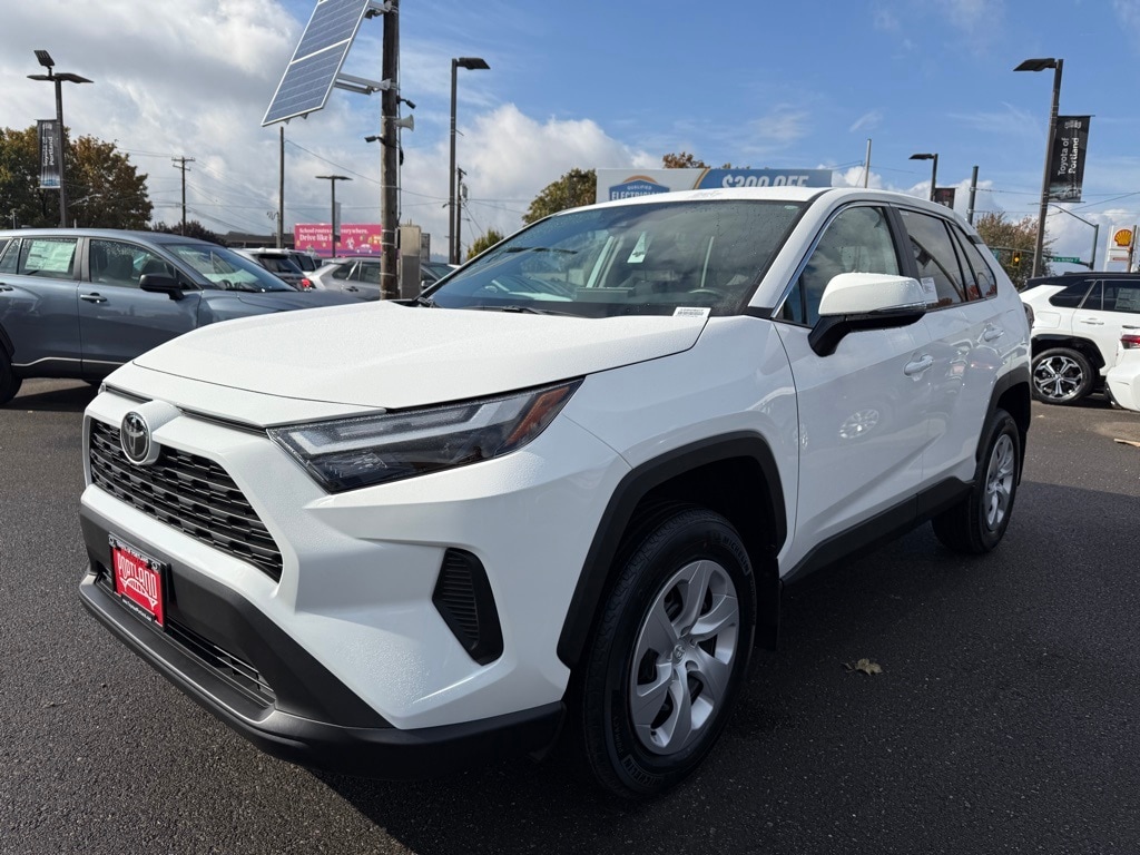New 2025 Toyota RAV4 LE LE AWD SUV