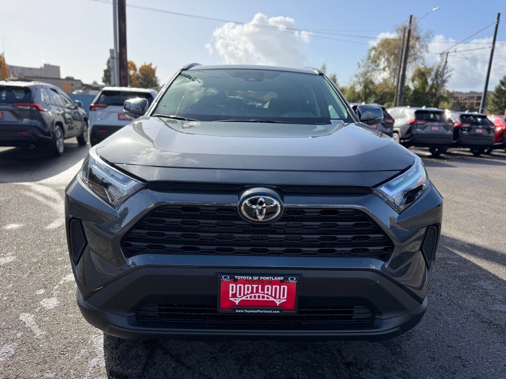 New 2025 Toyota RAV4 XLE XLE AWD SUV