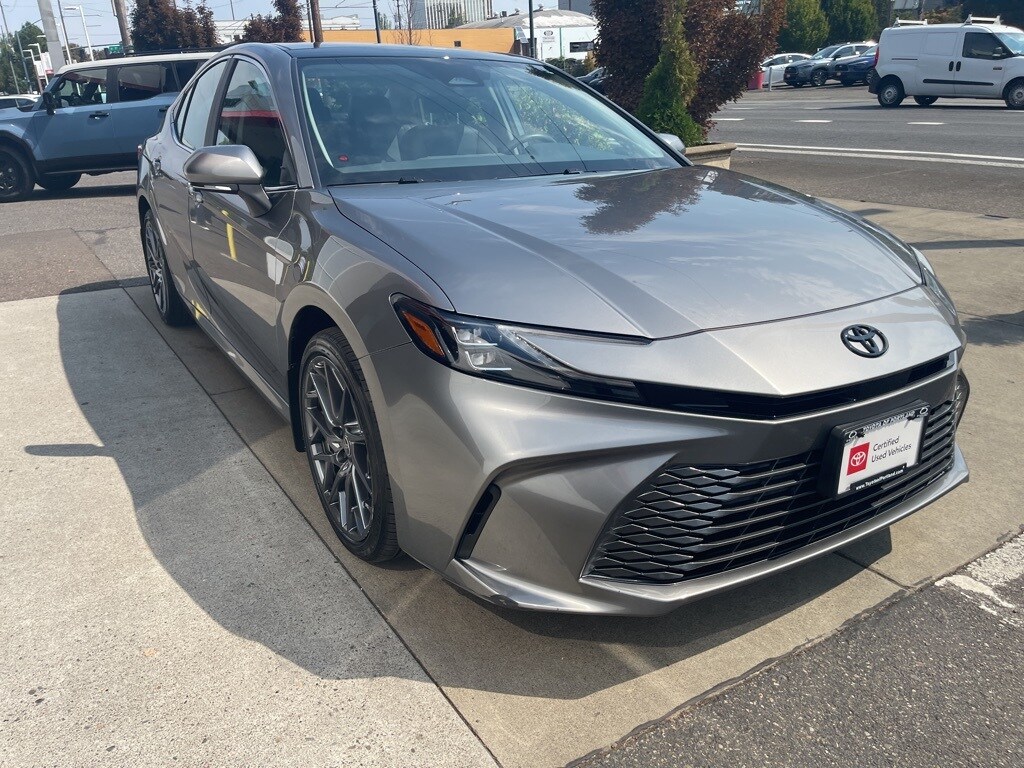 2025 Toyota Camry XLE photo 4