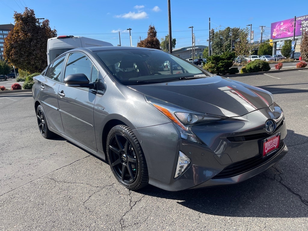 Used 2018 Toyota Prius Four with VIN JTDKARFU2J3068448 for sale in Portland, OR