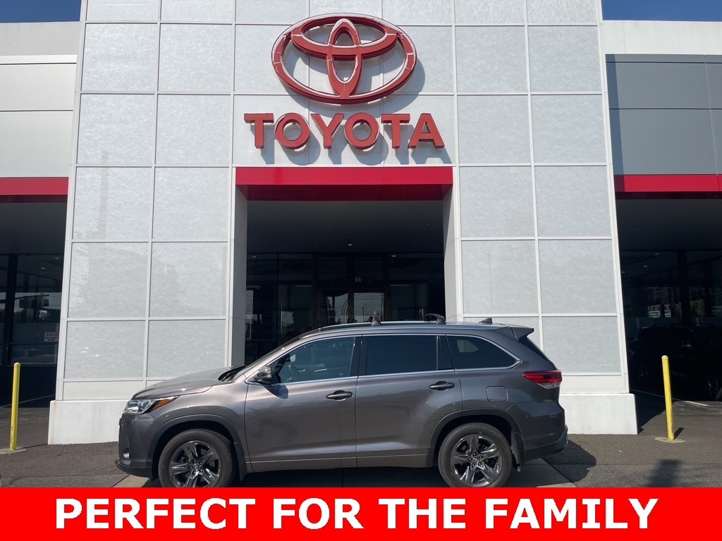 Used 2018 Toyota Highlander Limited Platinum SUV