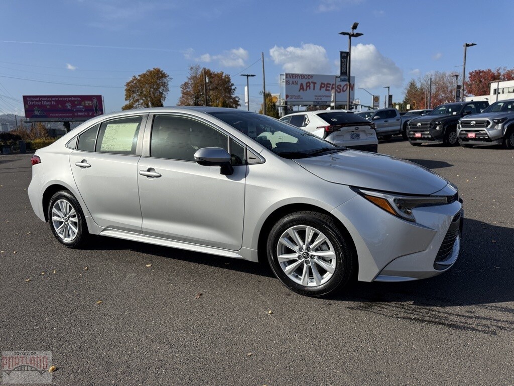 New 2026 Toyota Corolla Hybrid XLE XLE SEDAN