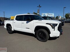2026 Toyota Tundra i-FORCE MAX Limited LIMITED CREWMAX 5.5