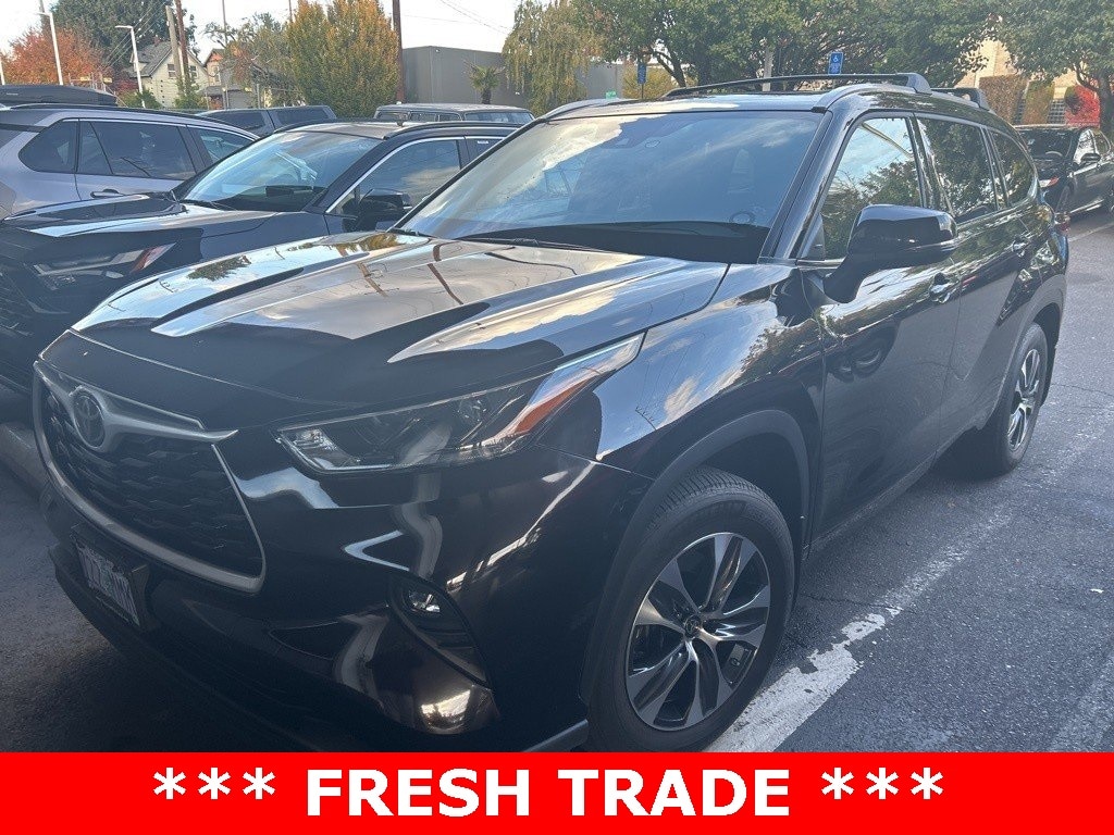 Used 2022 Toyota Highlander XLE SUV
