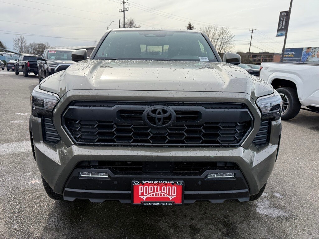 2025 Toyota Tacoma TRD Off-Road 4x4 Double Cab photo 3