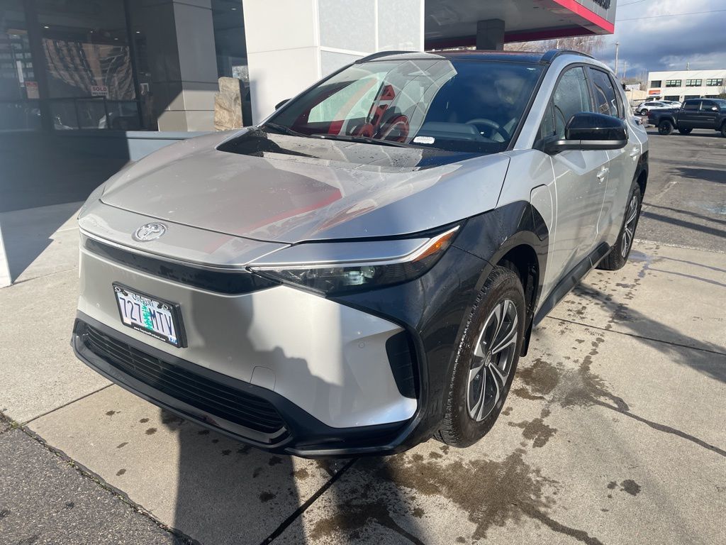 Used 2025 Toyota bZ4X XLE with VIN JTMAAAAA8SA067490 for sale in Portland, OR